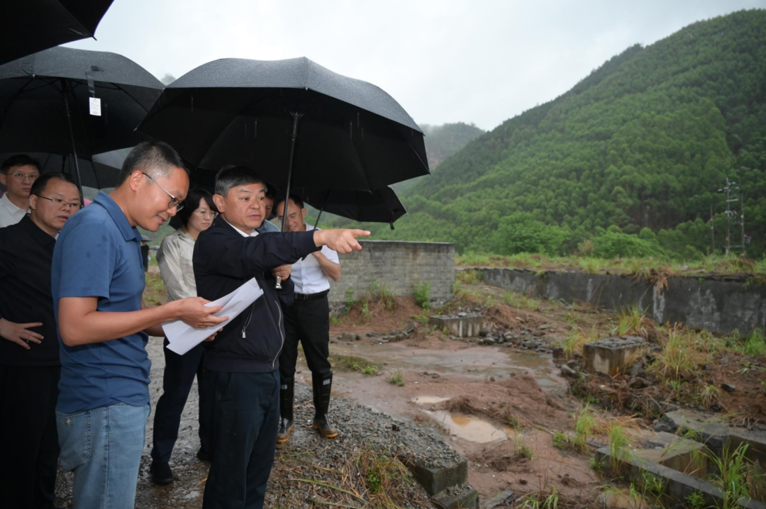 生态环境部部长黄润秋赴广西壮族自治区专题调研重金属污染防治工作__生态环境部部长黄润秋赴广西壮族自治区专题调研重金属污染防治工作